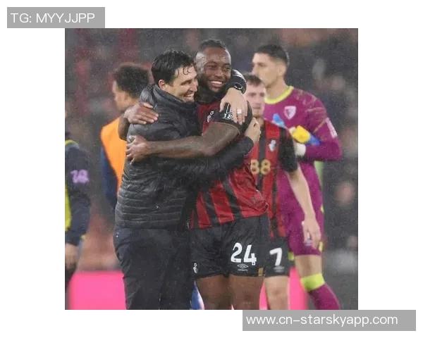 伊劳拉回顾比赛最后时刻的绝佳机会认为伯恩茅斯有望逆转取胜