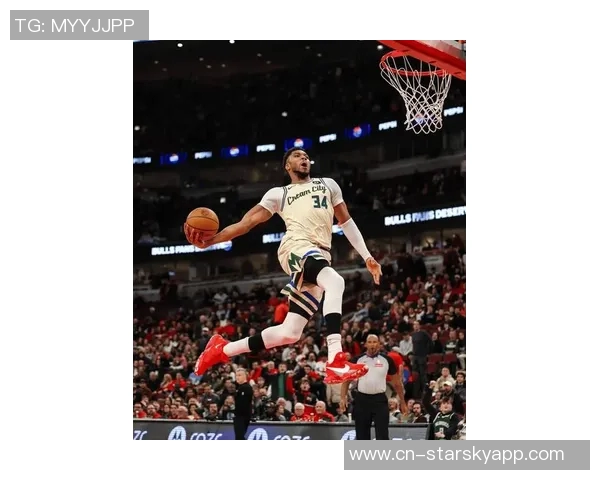 字母哥补篮遭封盖CJ中投绝杀后字母哥反击未能命中