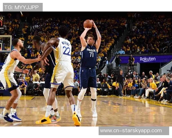 东契奇左腿筋伤势评估结果乐观明日对阵勇士出战可能性不大 东契奇左腿筋伤势评估结果乐观明日对阵勇士出战可能性不大